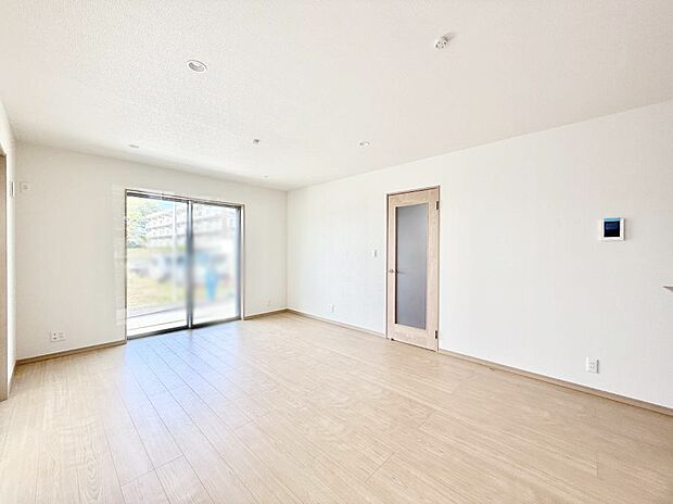 【ダイニング】■ふとした瞬間に幸せを感じる、心地よい場所