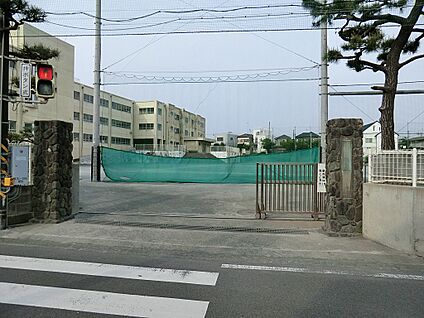 茅ヶ崎市立西浜小学校 1100m(14分)