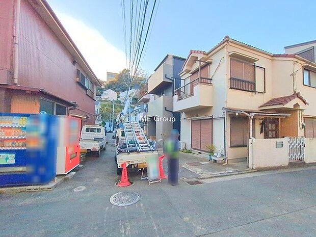 【前面道路含む現地写真】■新しい住まい、街の新しい風景