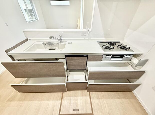 【ダイニングキッチン】■キレイに片付く、使いやすいキッチン