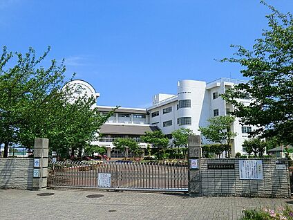 横須賀市立長浦小学校 2300m(29分)