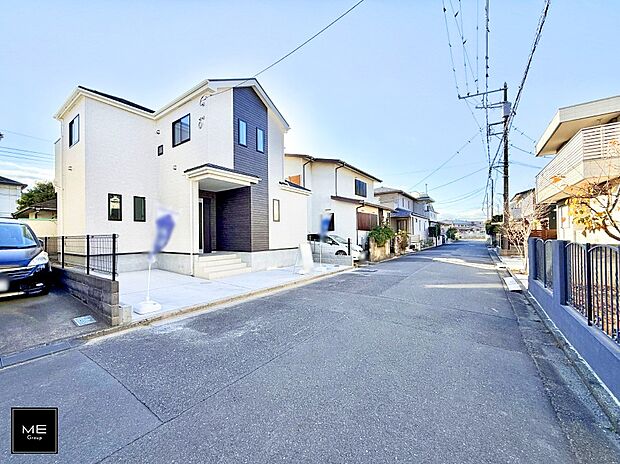 【前面道路含む現地写真】■この道を歩けば、毎日が少し特別になる