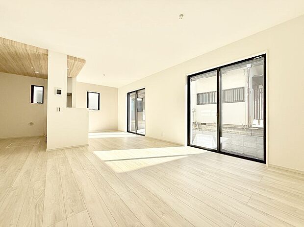 【リビングダイニング】■お気に入りの場所で、のんびりとした時間を