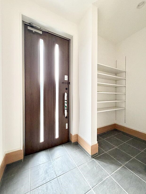 【玄関】■玄関はお家の顔！おしゃれな玄関でお客様をお迎え！