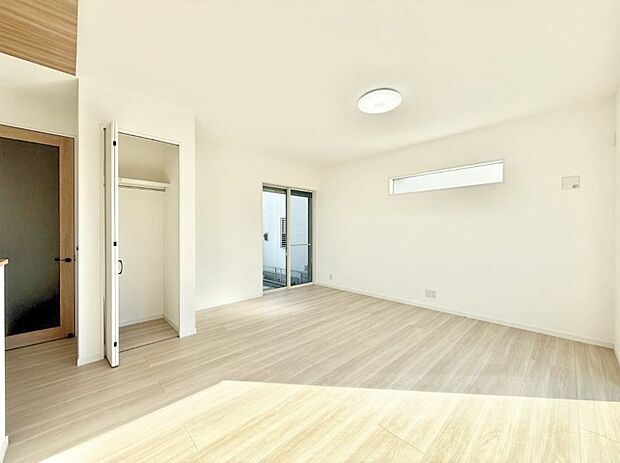 【ダイニング】■ふとした瞬間に幸せを感じる、心地よい場所