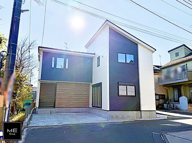 【現地外観写真】■暮らしを彩る充実した設備仕様が備わった住まい
