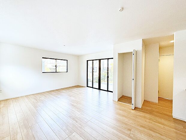 【リビング】■自然と会話が生まれる、心地よいひととき