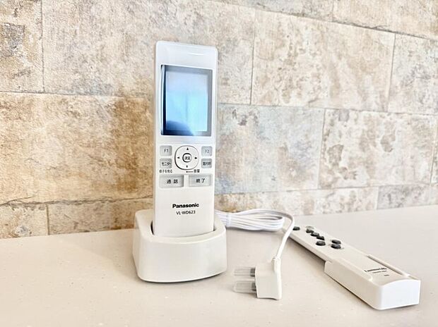 【追い炊き機能付浴室】■お風呂で読書や半身浴をするなど、入浴時間が長い方にも嬉しい機能です。