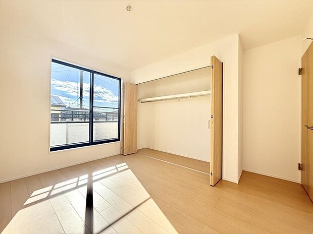 【寝室】■快適な環境で、日常の疲れを癒せる空間