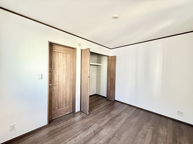 【寝室】■快適な環境で、日常の疲れを癒せる空間