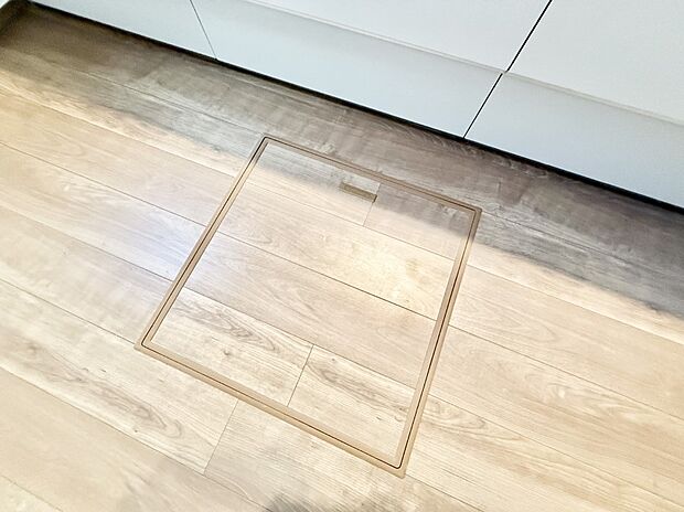 【床下収納】■隠れた収納スペースで家全体がスッキリ