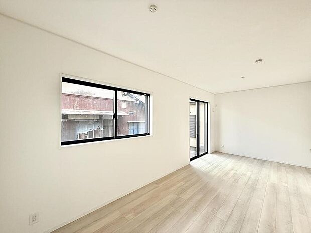 【ダイニング】■ふとした瞬間に幸せを感じる、心地よい場所