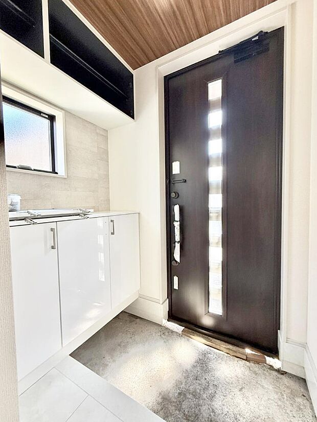 【玄関】■玄関はお家の顔!おしゃれな玄関でお客様をお迎え!