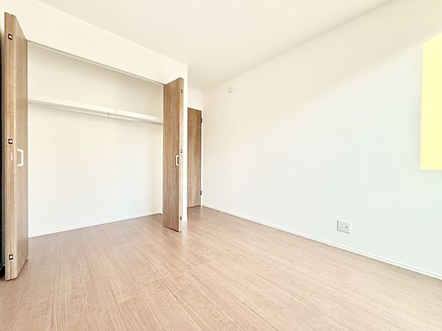 【洋室】■心地よい雰囲気が漂う落ち着いた空間