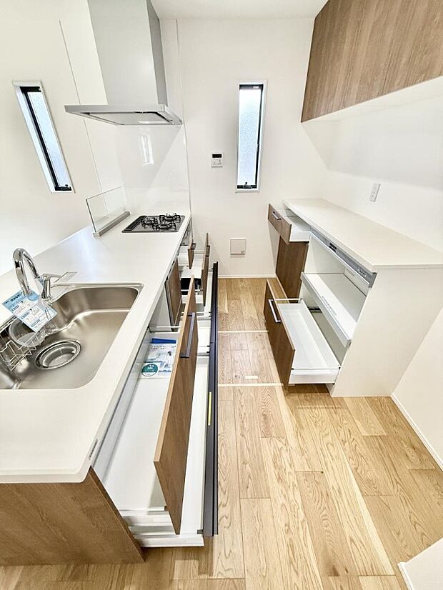 【キッチン】■アイデア広がる、クリエイティブな料理空間