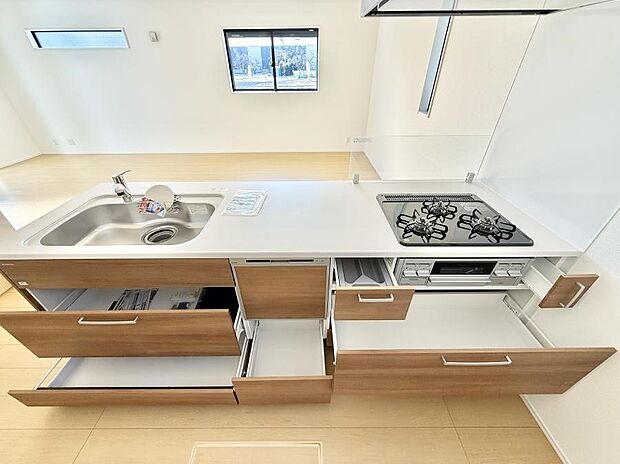 【ダイニングキッチン】■美味しさの魔法がかかる、特別なキッチン