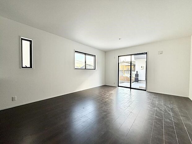 【ダイニング】■家族の笑顔があふれる、くつろぎの空間