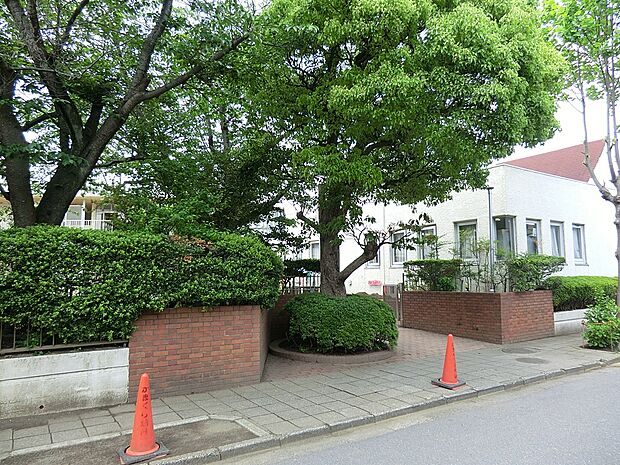 かまくら幼稚園(約2,800m・徒歩35分)