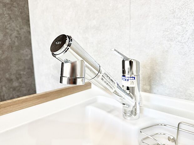 【浄水器】■清潔でおいしい水を手軽に供給してくれます