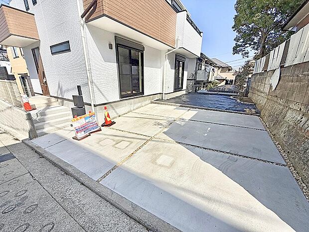 【駐車場】■カースペース有