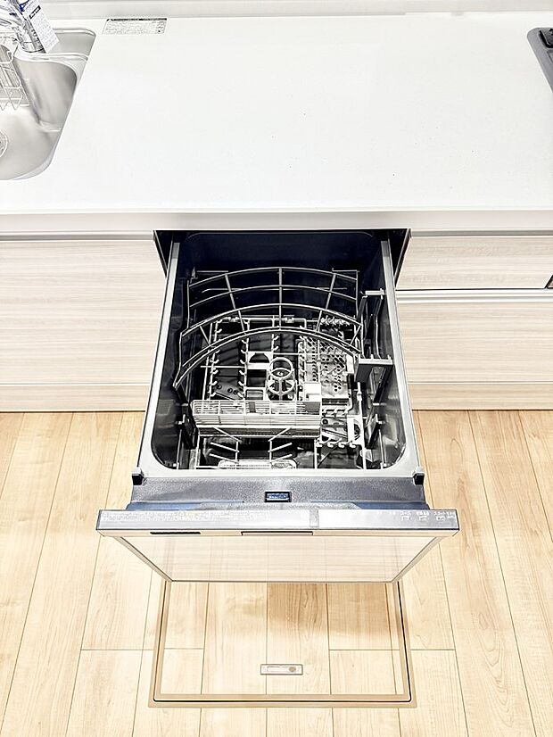 【食洗機】■手間なく洗浄!食器をピカピカに仕上げてくれます