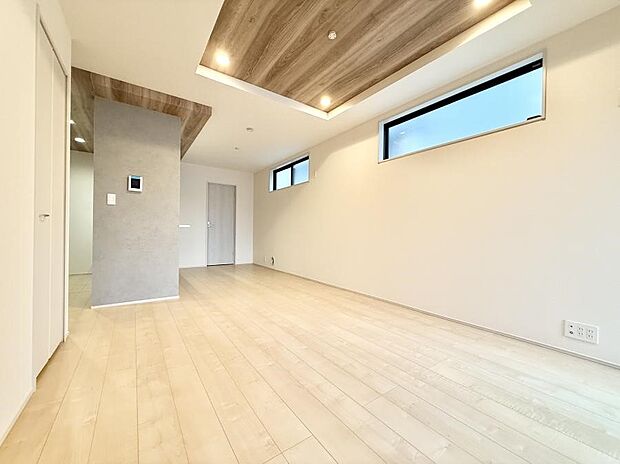 【リビング】■くつろぎと笑顔が集まる、心温まるリビング