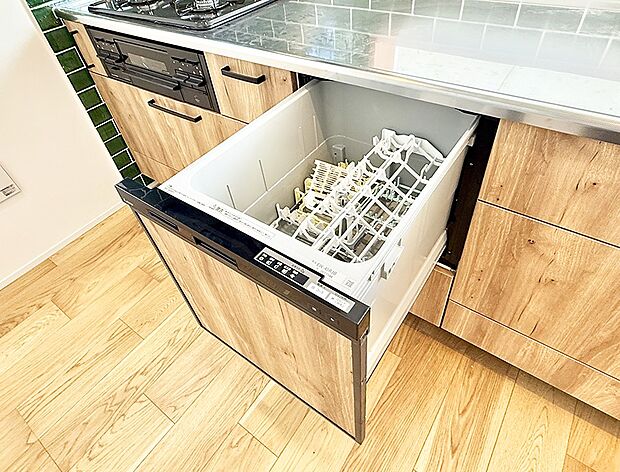 【食洗機】■食後の片づけも食洗器があれば時短に。ご家族との時間を増やせます