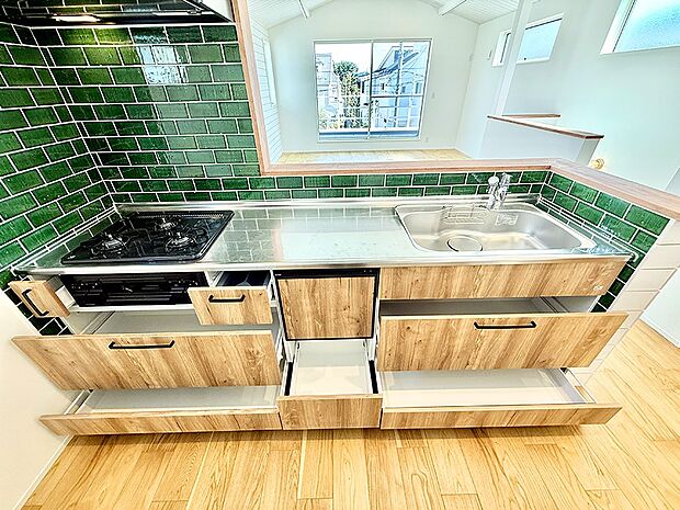 【キッチン】■料理がもっと楽しくなる、快適なキッチン空間