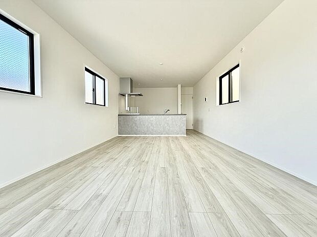 【ダイニング】■ふとした瞬間に幸せを感じる、心地よい場所