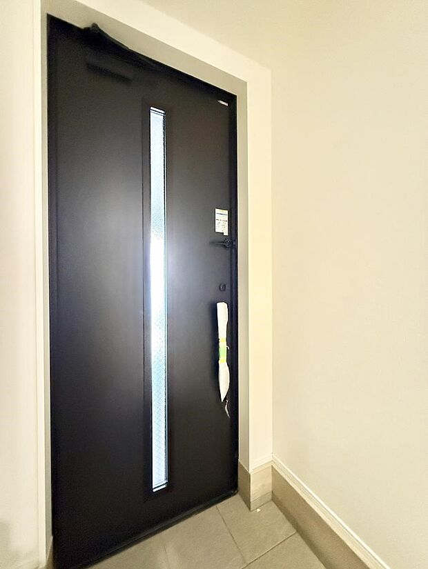 【玄関】■ ここから始まる一日、すっきり整った玄関