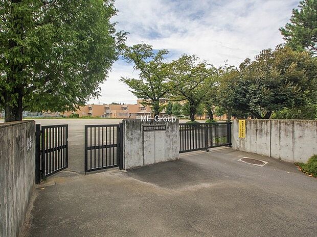 稲城市立平尾小学校(約950m・徒歩12分)