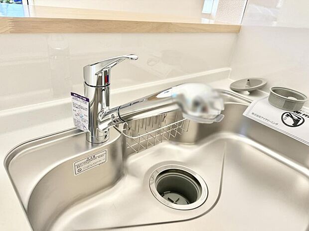 【浄水器】■不純物をしっかり除去して安心して飲めます