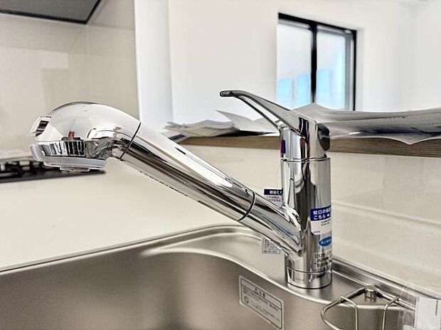 【浄水器】■清潔でおいしい水を手軽に供給してくれます