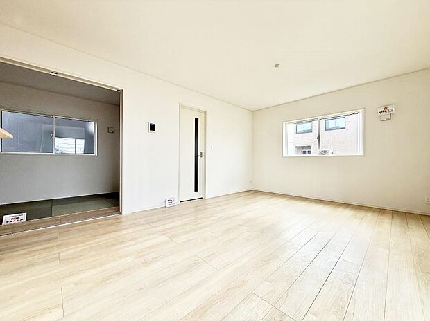 【リビング】■自然と会話が生まれる、心地よいひととき