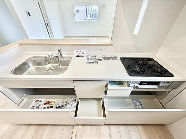 【キッチン】■料理がもっと楽しくなる、快適なキッチン空間