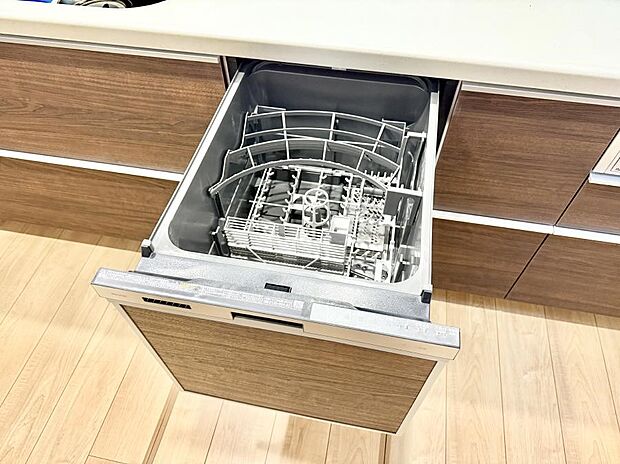【食洗機】■手間なく洗浄!食器をピカピカに仕上げてくれます