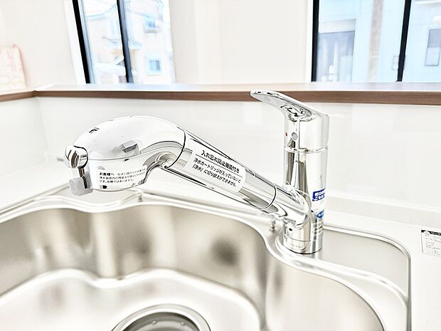 【浄水器】■清潔でおいしい水を手軽に供給してくれます