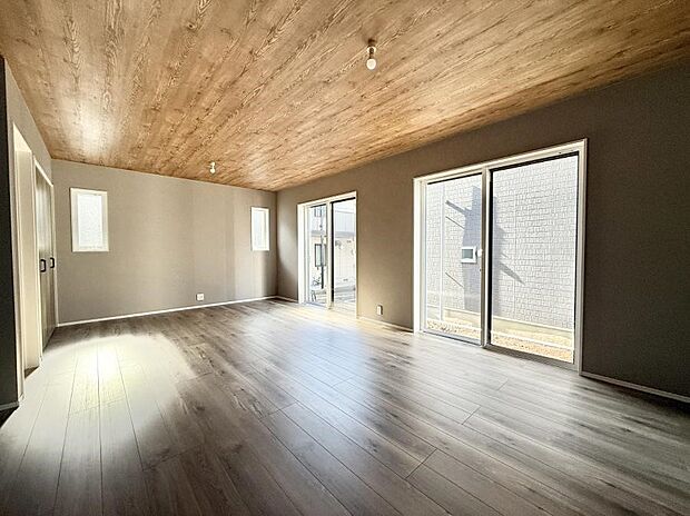 【リビングダイニング】■シンプルだけど贅沢、大切な人と過ごす心がほどける空間