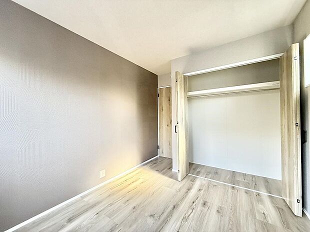 【子供部屋】■仕事や勉強のスペースに使うことで、集中しやすく静かな環境が整います