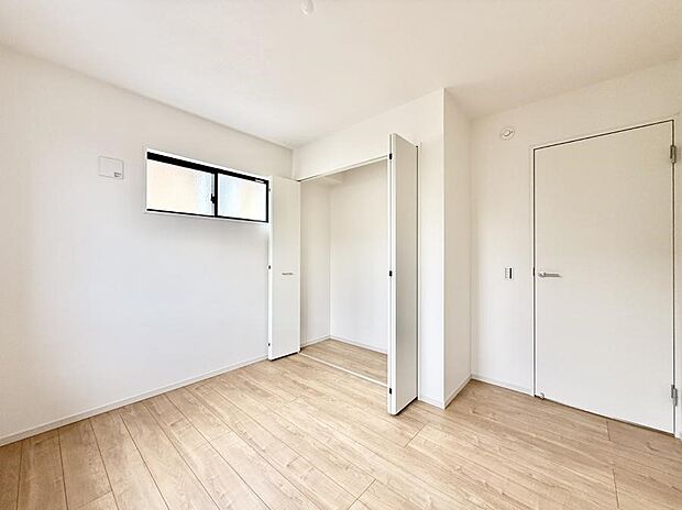 【洋室】■静かな洋室で読書や趣味に集中できる場所