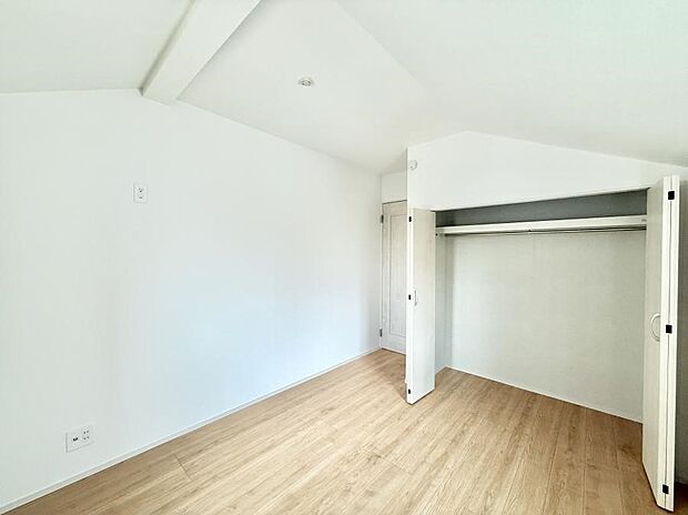 【子供部屋】■仕事や勉強のスペースに使うことで、集中しやすく静かな環境が整います