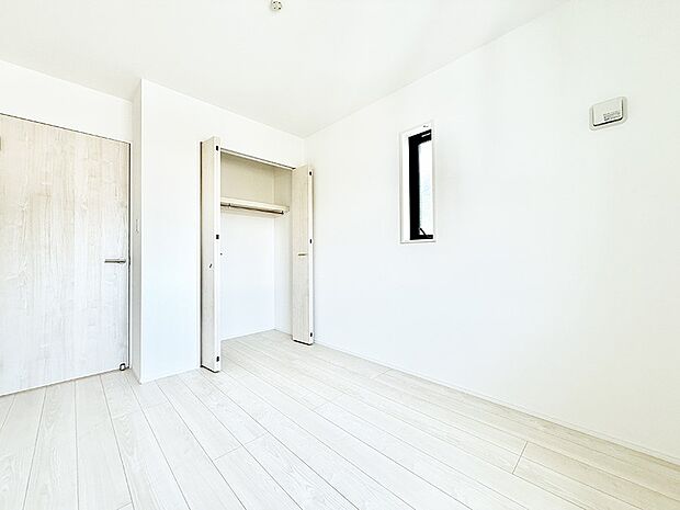 【寝室】■快適な環境で、日常の疲れを癒せる空間