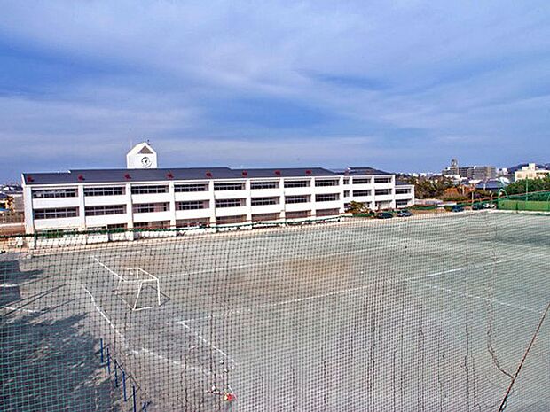 藤沢市立湘洋中学校(約600m・徒歩8分)