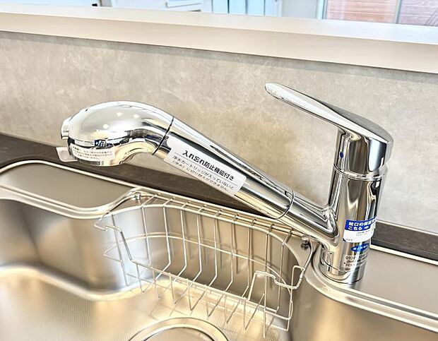 【浄水器】■不純物をしっかり除去して安心して飲めます