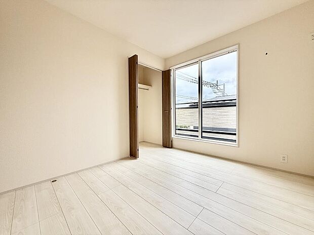 【子供部屋】2号棟  ■読書や趣味リモートワークなどさまざまな用途に対応できる柔軟さがあります