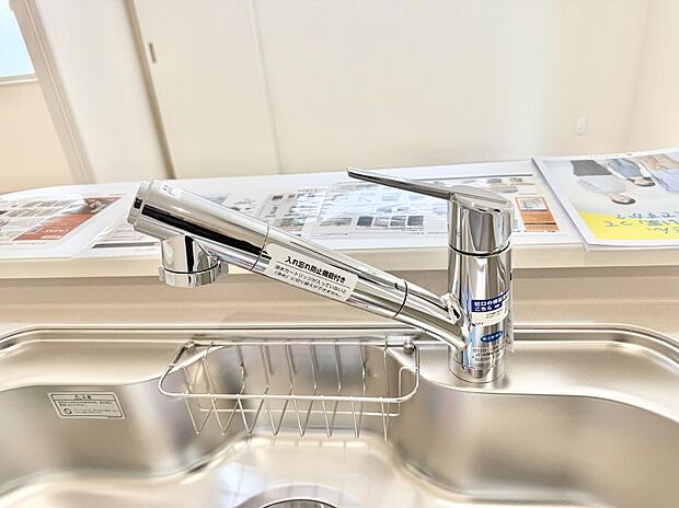【浄水器】■不純物をしっかり除去して安心して飲めます