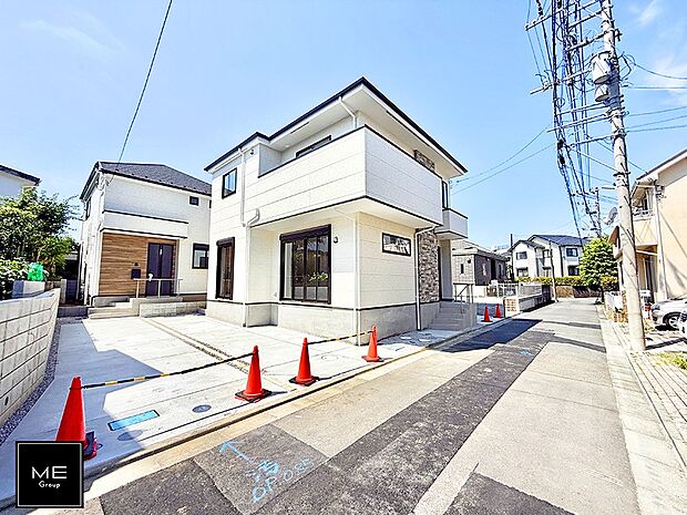 【前面道路含む現地写真】■優雅なラインが、毎日を引き立てます
