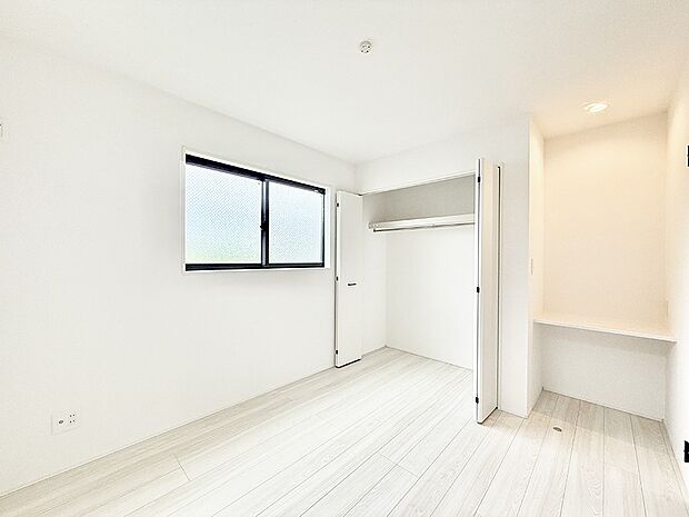 【リビング以外の居室】2号棟  ■落ち着いた雰囲気のお部屋で心が安らぐ空間