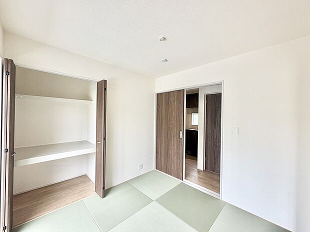 【リビング以外の居室】1号棟  ■機能的で使いやすいお部屋で毎日を快適に