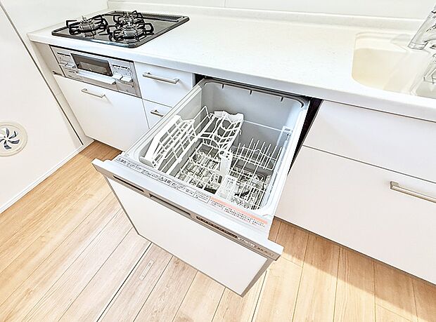 【食洗機】■食後の片づけも食洗器があれば時短に。ご家族との時間を増やせます